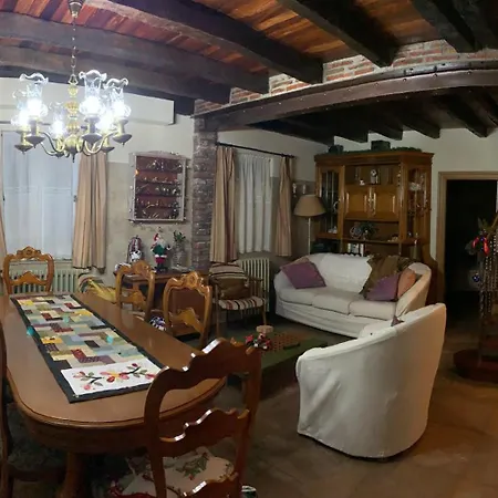 La Casa De בית נופש Cudon