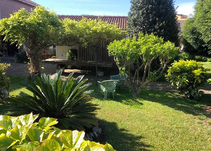 La Casa De Holiday home Cudon